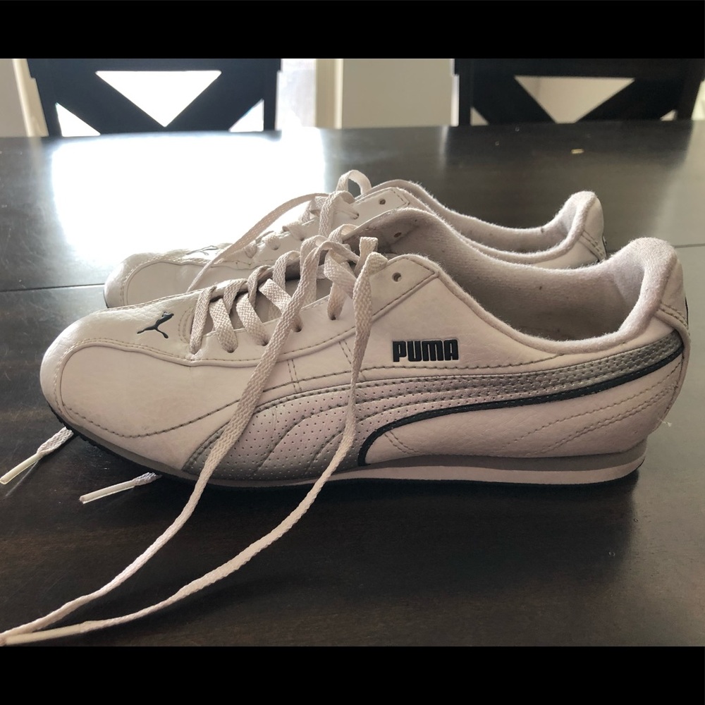 Puma sneakers tennis shoe